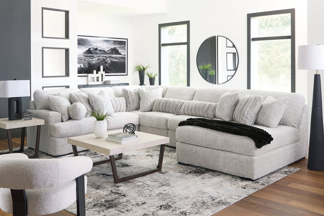 Cuddle Plush Sectional with Chaise - Carl's Furniture (Garden City, KS)