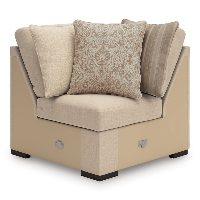 LadyMae Sectional with Chaise - Carl's Furniture (Garden City, KS)