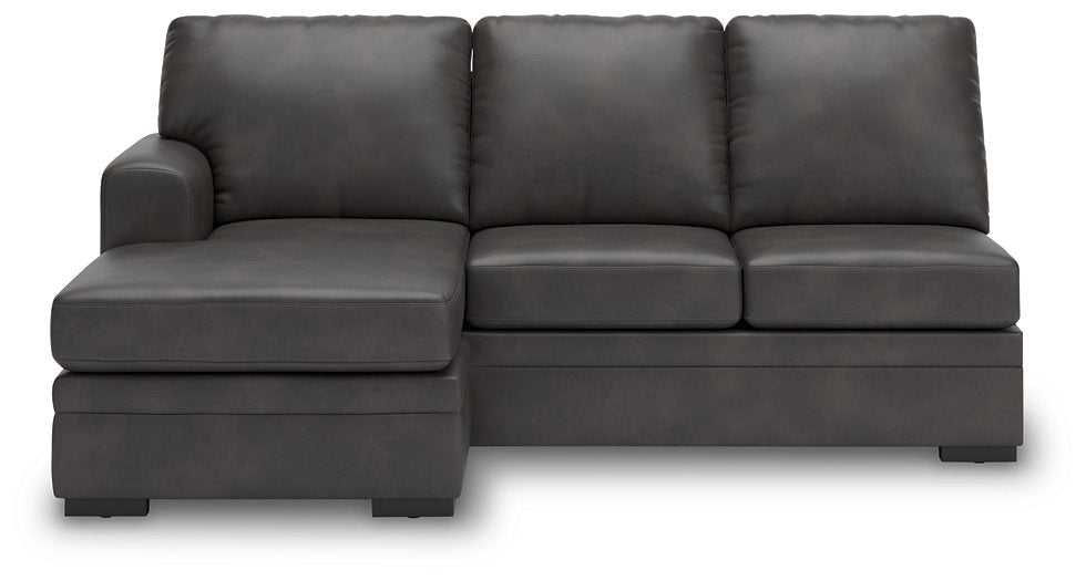 Lofton-Pike Sectional with Chaise - Carl's Furniture (Garden City, KS)