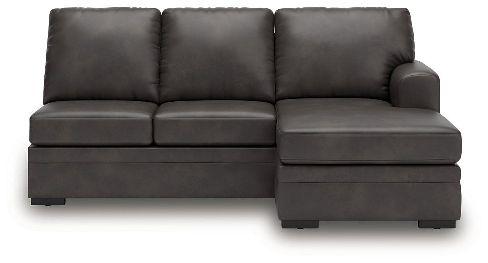 Lofton-Pike Sectional with Chaise - Carl's Furniture (Garden City, KS)