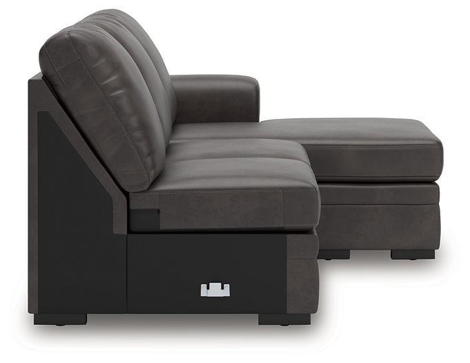 Lofton-Pike Sectional with Chaise - Carl's Furniture (Garden City, KS)