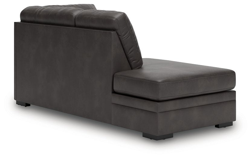 Lofton-Pike Sectional with Chaise - Carl's Furniture (Garden City, KS)