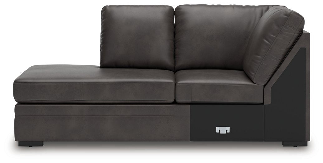 Lofton-Pike Sectional with Chaise - Carl's Furniture (Garden City, KS)