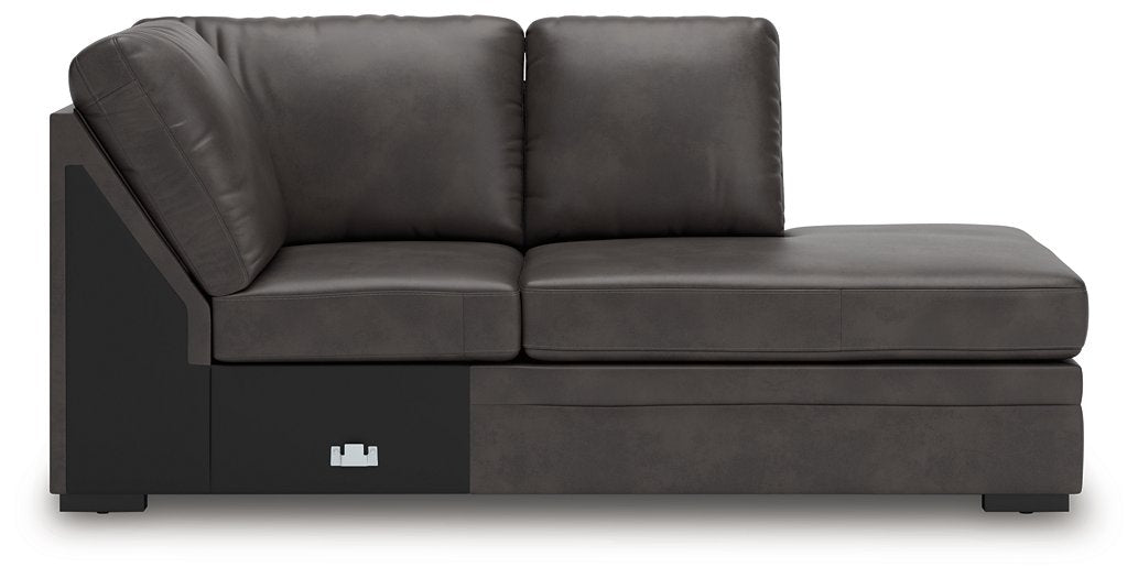 Lofton-Pike Sectional with Chaise - Carl's Furniture (Garden City, KS)