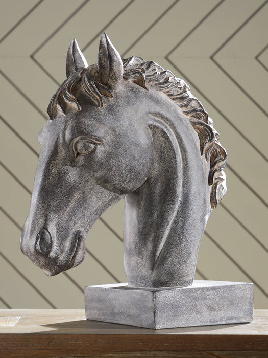 Carnlow Sculpture - Carl's Furniture (Garden City, KS)