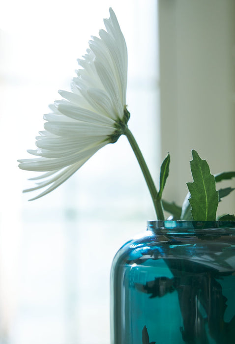 Inisland Vase - Carl's Furniture (Garden City, KS)