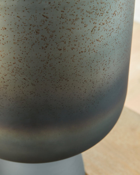 Pennmore Vase - Carl's Furniture (Garden City, KS)