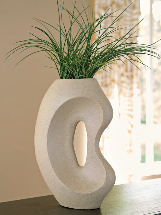 Odion Vase - Carl's Furniture (Garden City, KS)