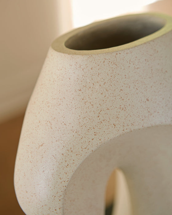Odion Vase - Carl's Furniture (Garden City, KS)