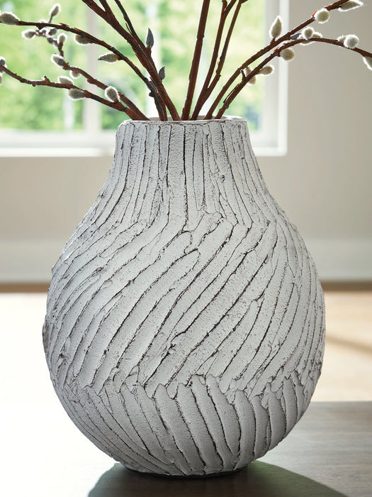 Shelvie Vase - Carl's Furniture (Garden City, KS)