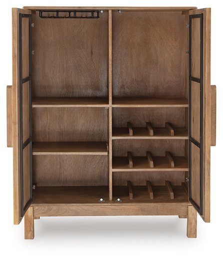 Pellamour Bar Cabinet - Carl's Furniture (Garden City, KS)