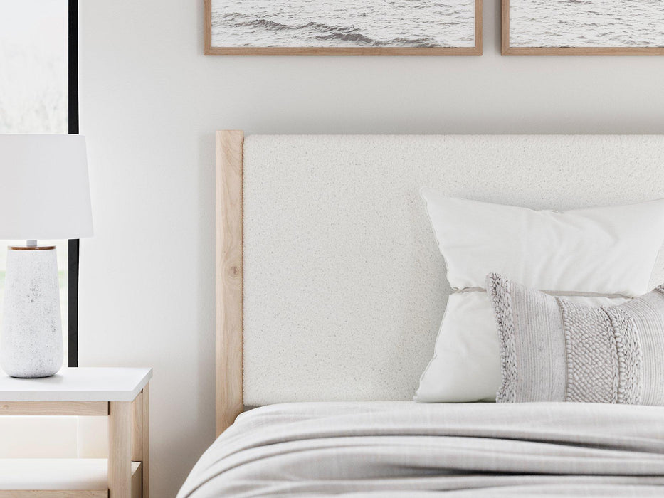 Cadmori Upholstered Bed - Carl's Furniture (Garden City, KS)