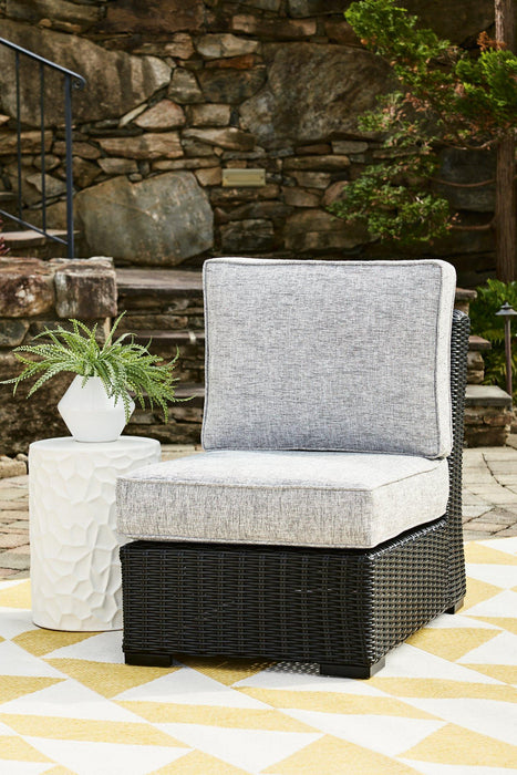 Beachcroft Outdoor Sectional - Carl's Furniture (Garden City, KS)