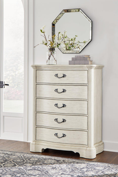 Arlendyne Chest of Drawers - Carl's Furniture (Garden City, KS)
