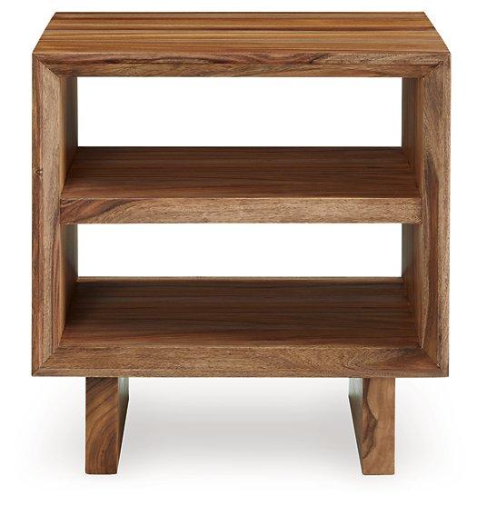 Dressonni End Table - Carl's Furniture (Garden City, KS)