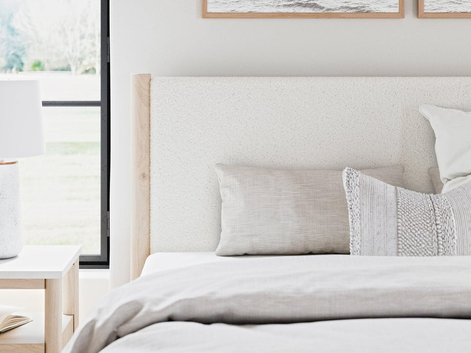 Cadmori Upholstered Bed - Carl's Furniture (Garden City, KS)