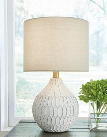 Wardmont Lamp Set - Carl's Furniture (Garden City, KS)