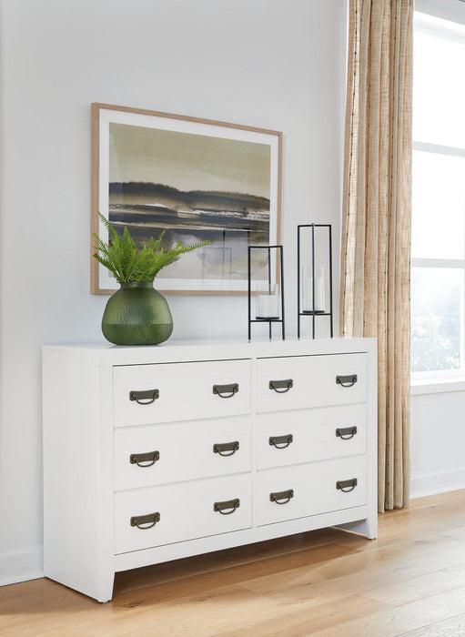 Binterglen Dresser - Carl's Furniture (Garden City, KS)