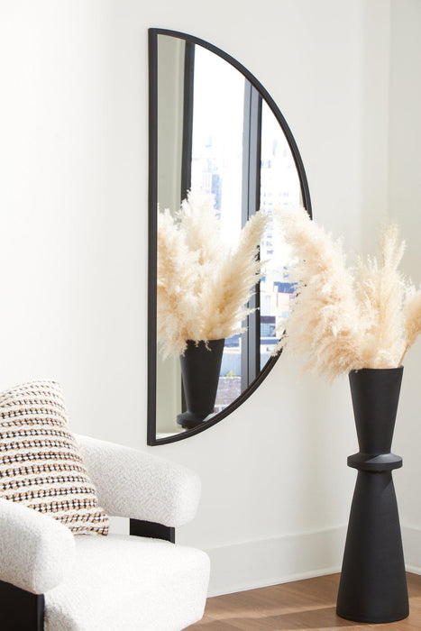 Denlow Wall Mirror Package - Carl's Furniture (Garden City, KS)