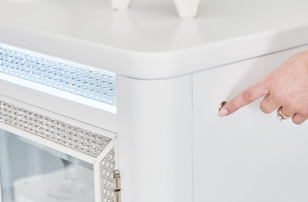 Chalanna Dining Server - Carl's Furniture (Garden City, KS)