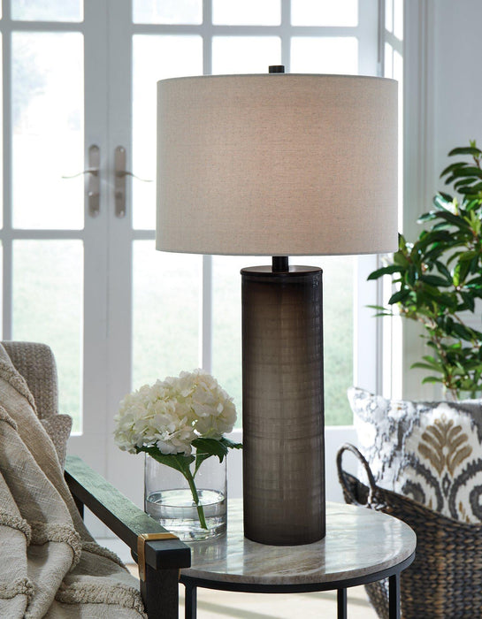 Dingerly Lamp Set - Carl's Furniture (Garden City, KS)
