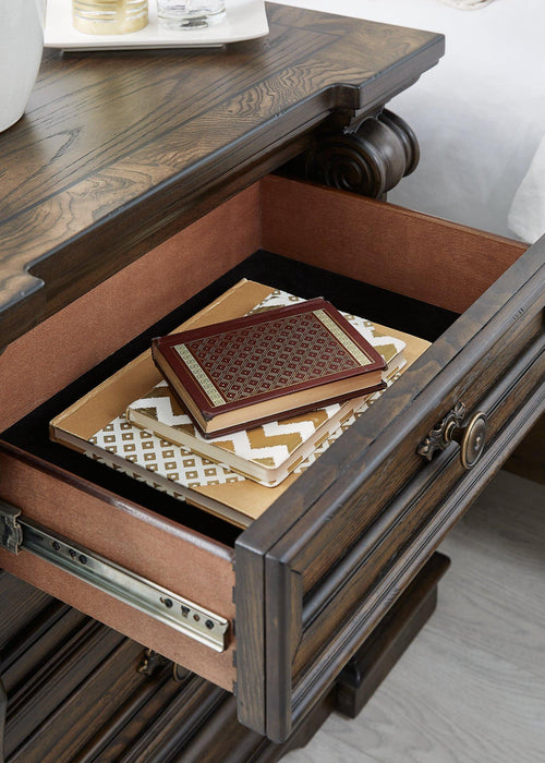 Maylee Bedroom Set - Carl's Furniture (Garden City, KS)