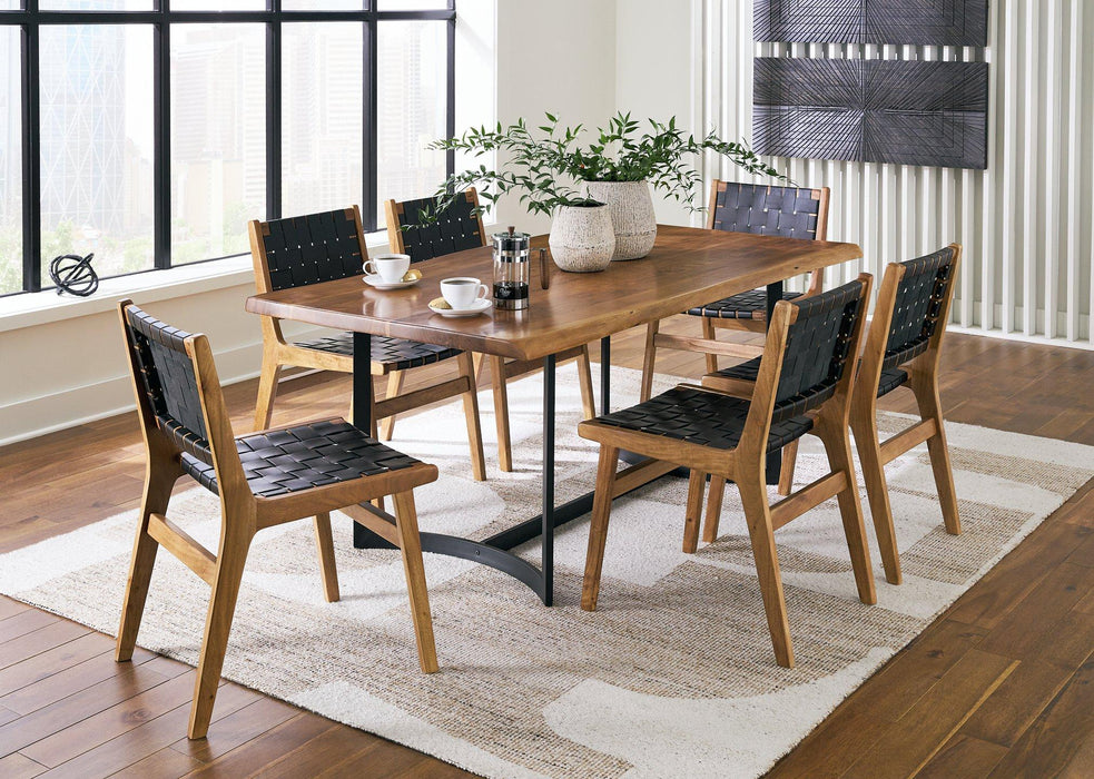 Fortmaine Dining Package - Carl's Furniture (Garden City, KS)