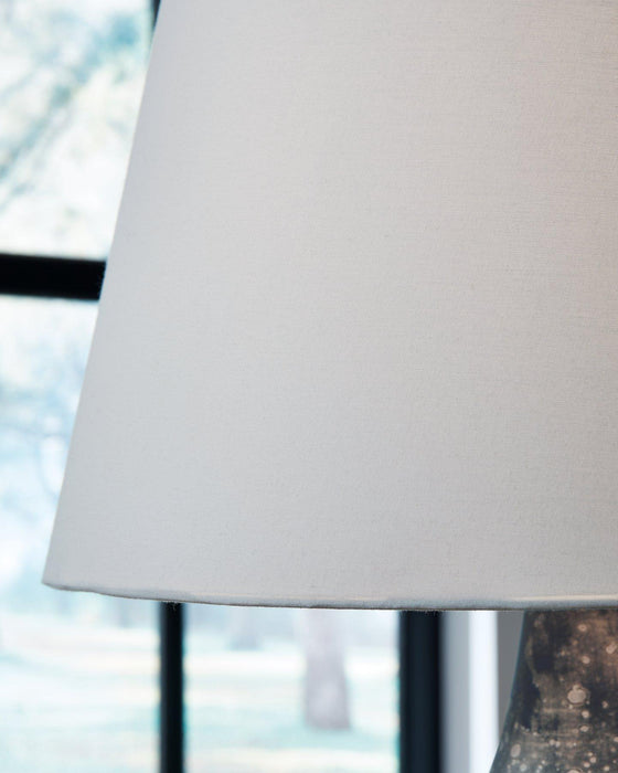 Bluacy Lamp Set - Carl's Furniture (Garden City, KS)