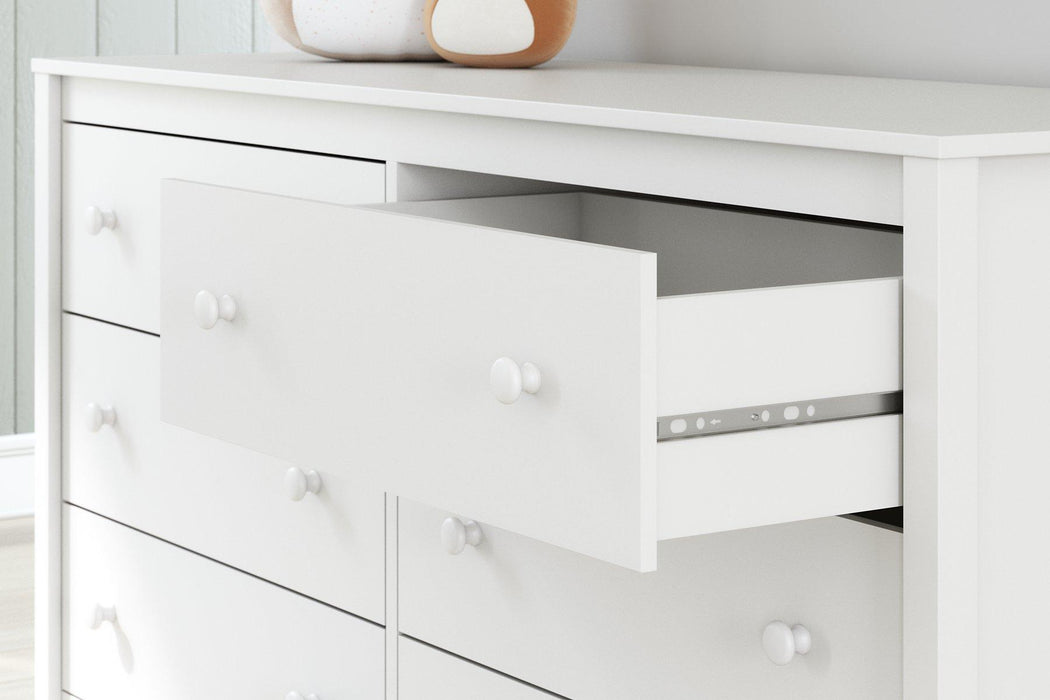Hallityn Dresser - Carl's Furniture (Garden City, KS)