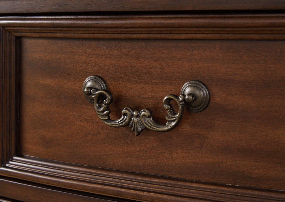 Lavinton Bedroom Set - Carl's Furniture (Garden City, KS)