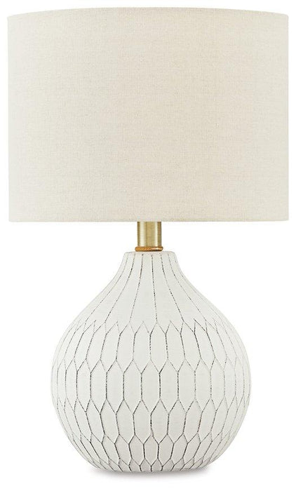 Wardmont Lamp Set - Carl's Furniture (Garden City, KS)