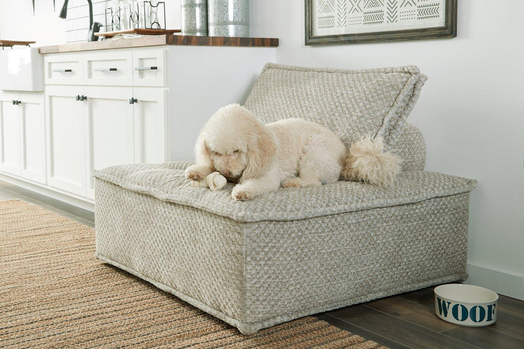 Bales Accent Chair - Carl's Furniture (Garden City, KS)