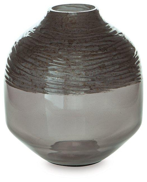 Harpwick Vase - Carl's Furniture (Garden City, KS)