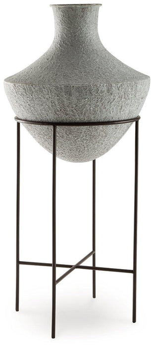 Estonbank Vase - Carl's Furniture (Garden City, KS)