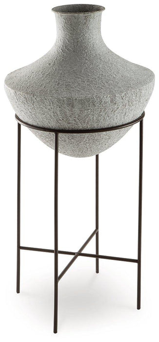 Estonbank Vase - Carl's Furniture (Garden City, KS)