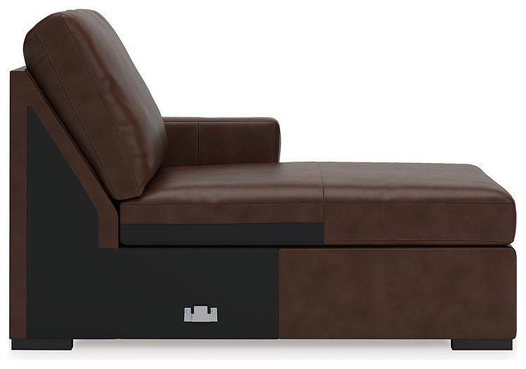 McDowlan Sectional with Chaise - Carl's Furniture (Garden City, KS)