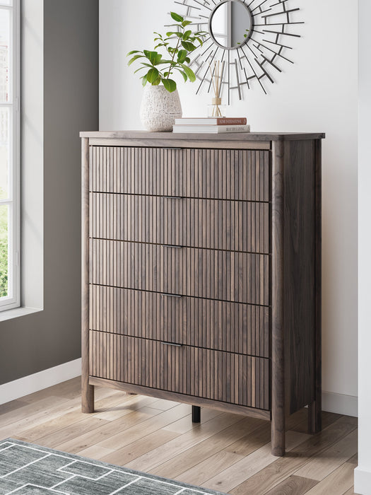 Pamytta Wide Chest of Drawers - Carl's Furniture (Garden City, KS)