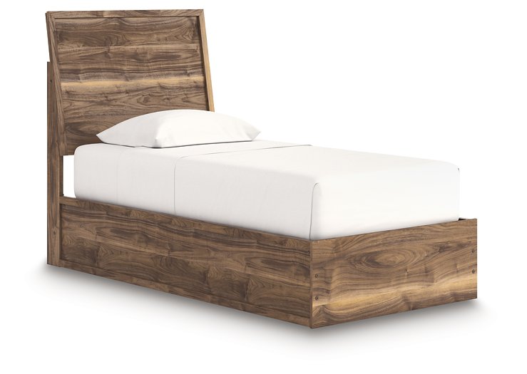 Chirason Bed - Carl's Furniture (Garden City, KS)