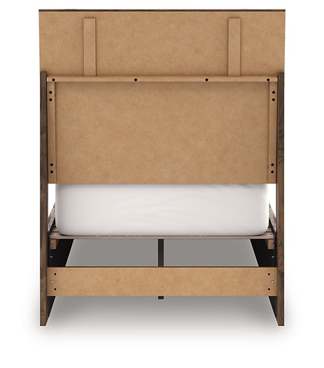 Chirason Bed - Carl's Furniture (Garden City, KS)