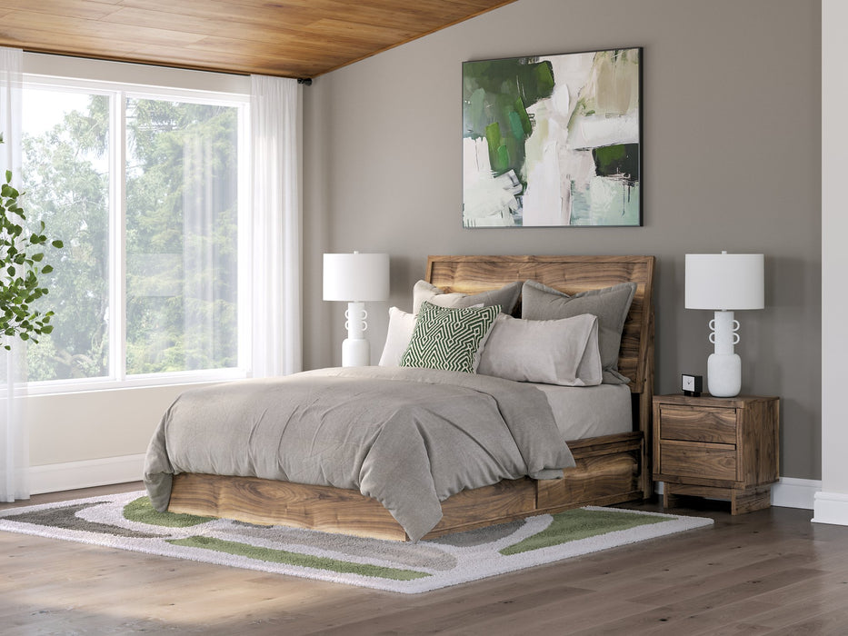 Chirason Bed - Carl's Furniture (Garden City, KS)