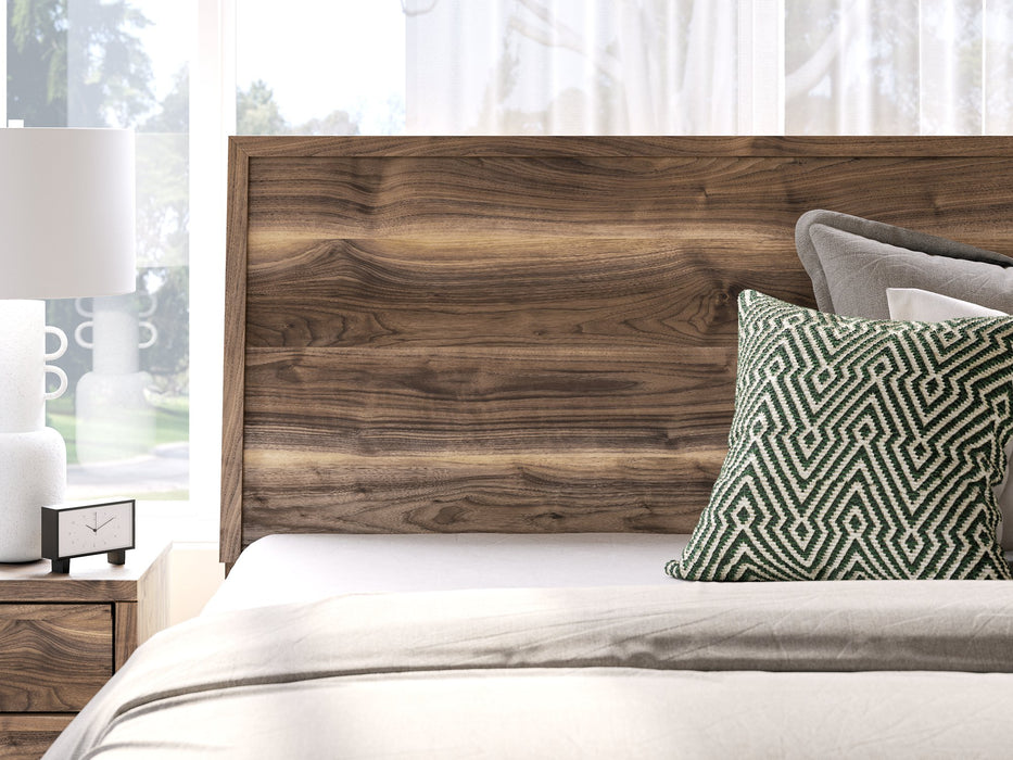 Chirason Bed - Carl's Furniture (Garden City, KS)