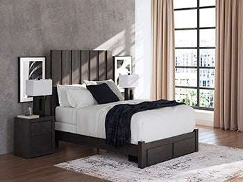 Fraluna Bed - Carl's Furniture (Garden City, KS)