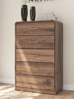 Fortlorn Chest of Drawers - Carl's Furniture (Garden City, KS)