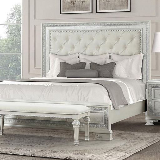 Stella Mia E.King & Queen Bed White & White - Carl's Furniture (Garden City, KS)