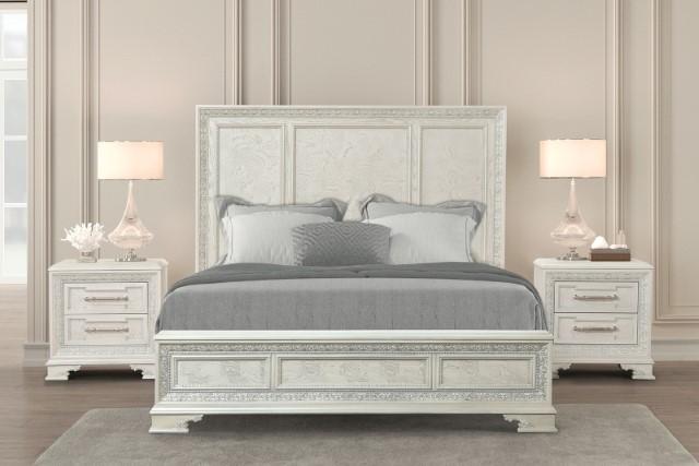 Stella Mia E.King & Queen Bed White & White - Carl's Furniture (Garden City, KS)