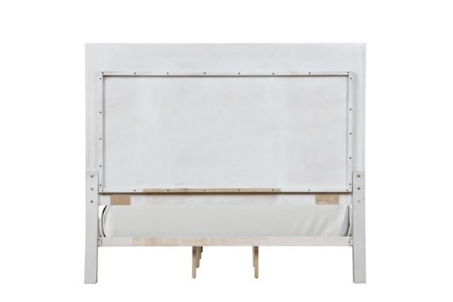 Stella Mia E.King & Queen Bed White & White - Carl's Furniture (Garden City, KS)
