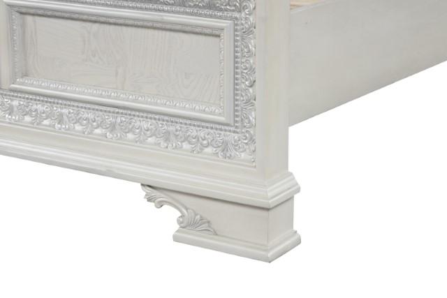 Stella Mia E.King & Queen Bed White & White - Carl's Furniture (Garden City, KS)