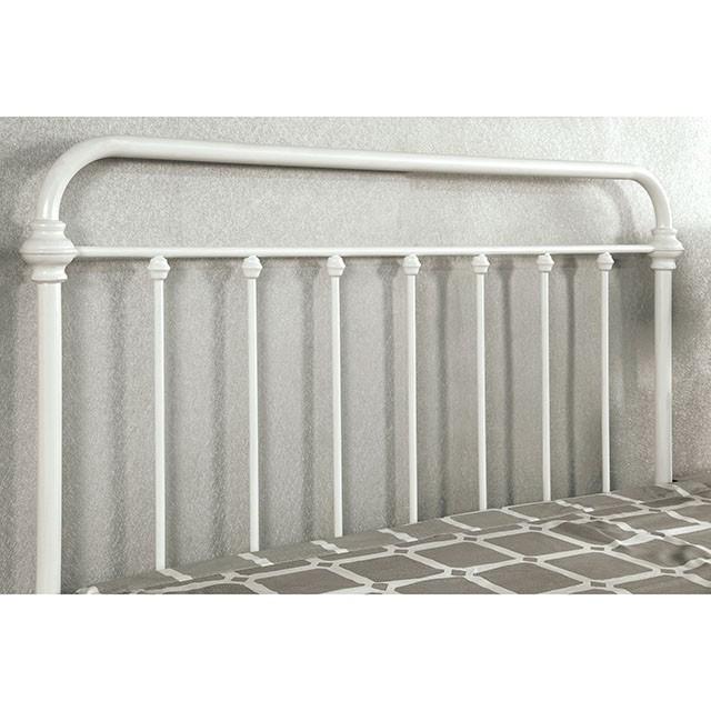 IRIA Vintage White Cal.King, E.King, & Full Bed - Carl's Furniture (Garden City, KS)
