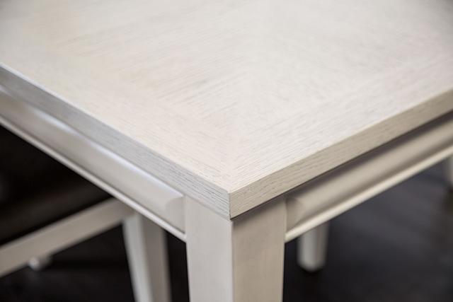 Hinwitz Dining Table - Carl's Furniture (Garden City, KS)