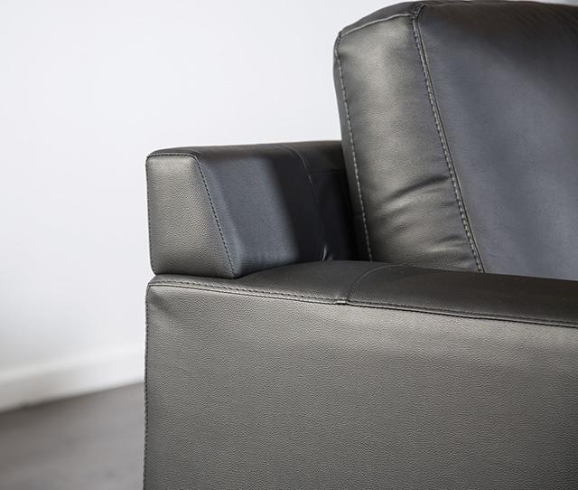 Stordal Sectional, Right Chaise - Carl's Furniture (Garden City, KS)